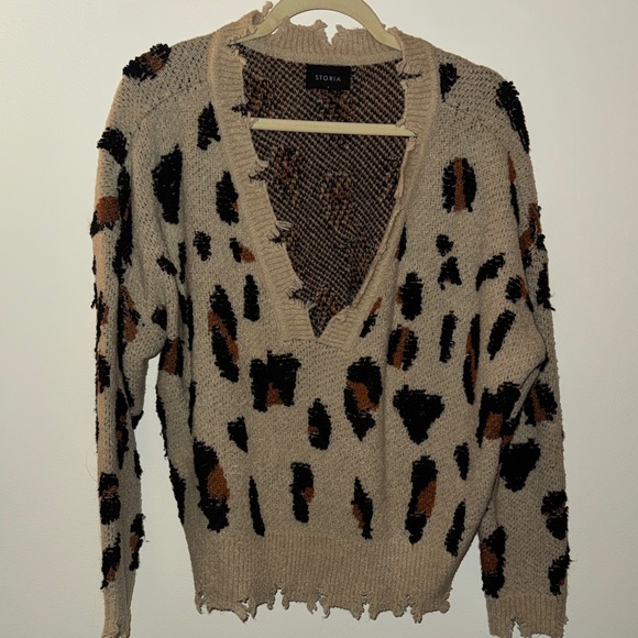 Storia Sweaters - Storia Women's Distressed Leopard V-Neck Sweater - Tan, Black, and Brown